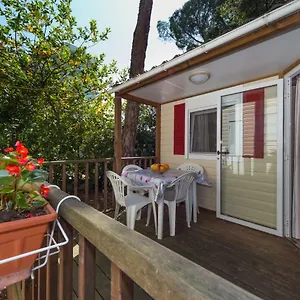 Diana & Josip Mobile Homes 3*, Weißenburg Kroatien