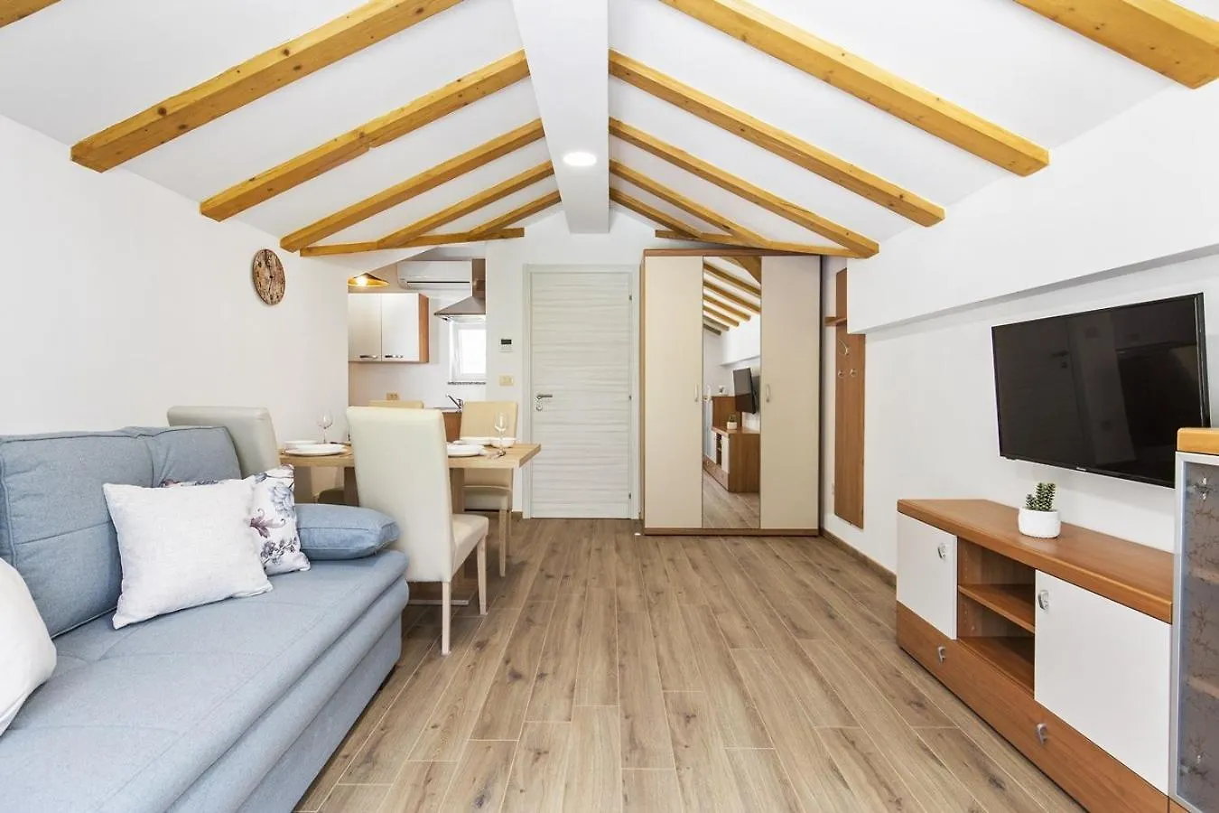 Pansion Villa Betina Ловран 4*,  Хорватия
